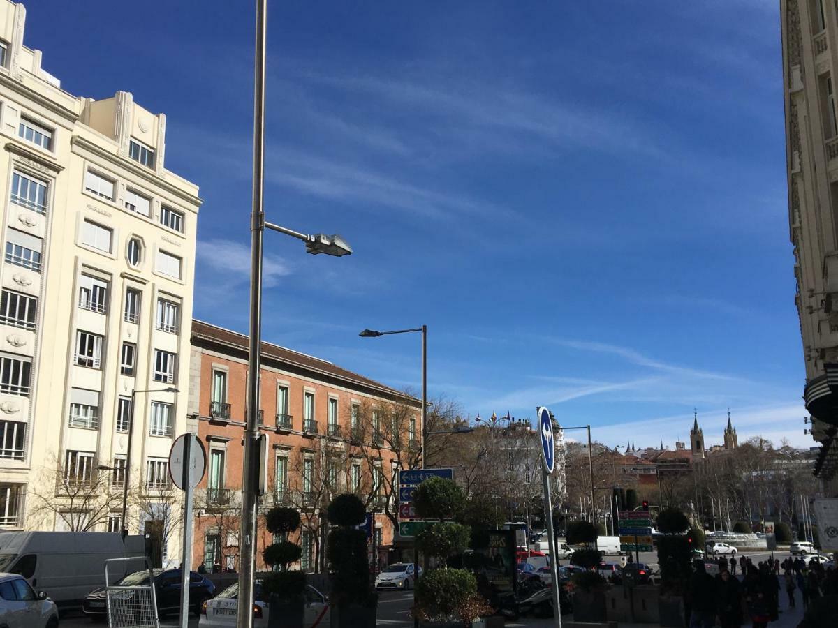 Appartamento Smart Plaza De Las Cortes Madrid Esterno foto