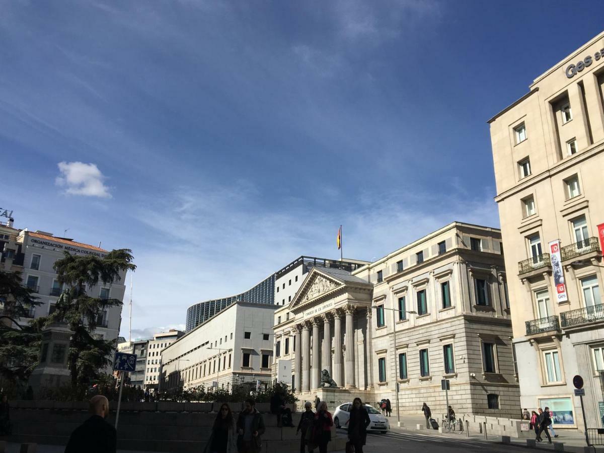 Appartamento Smart Plaza De Las Cortes Madrid Esterno foto
